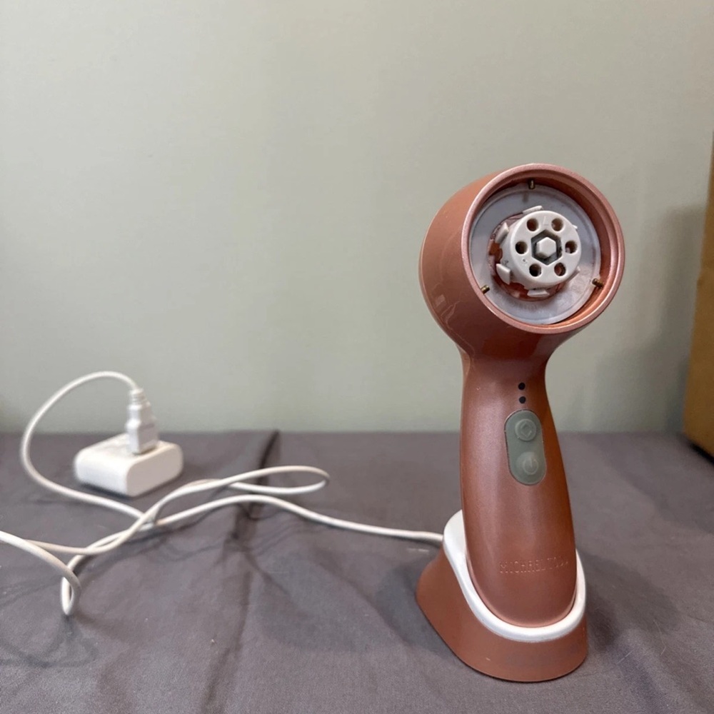 michael todd pink soniclear petite with charging stand